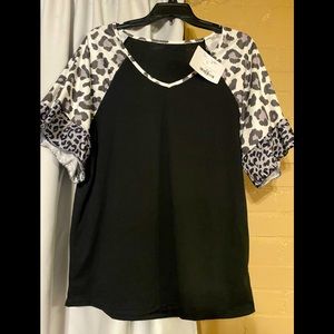 Brand new $25 size large